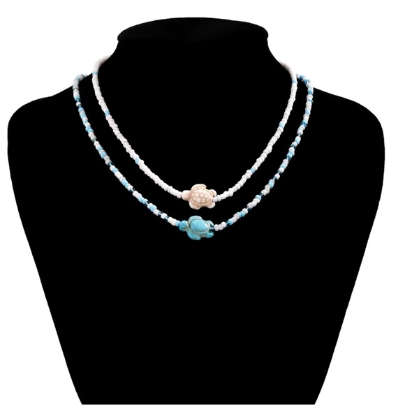 Adrienne - Turtle Pendant Choker. - Picture 4 of 6